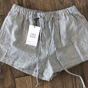 Love Tree Black and White Striped High Waist Shorts
